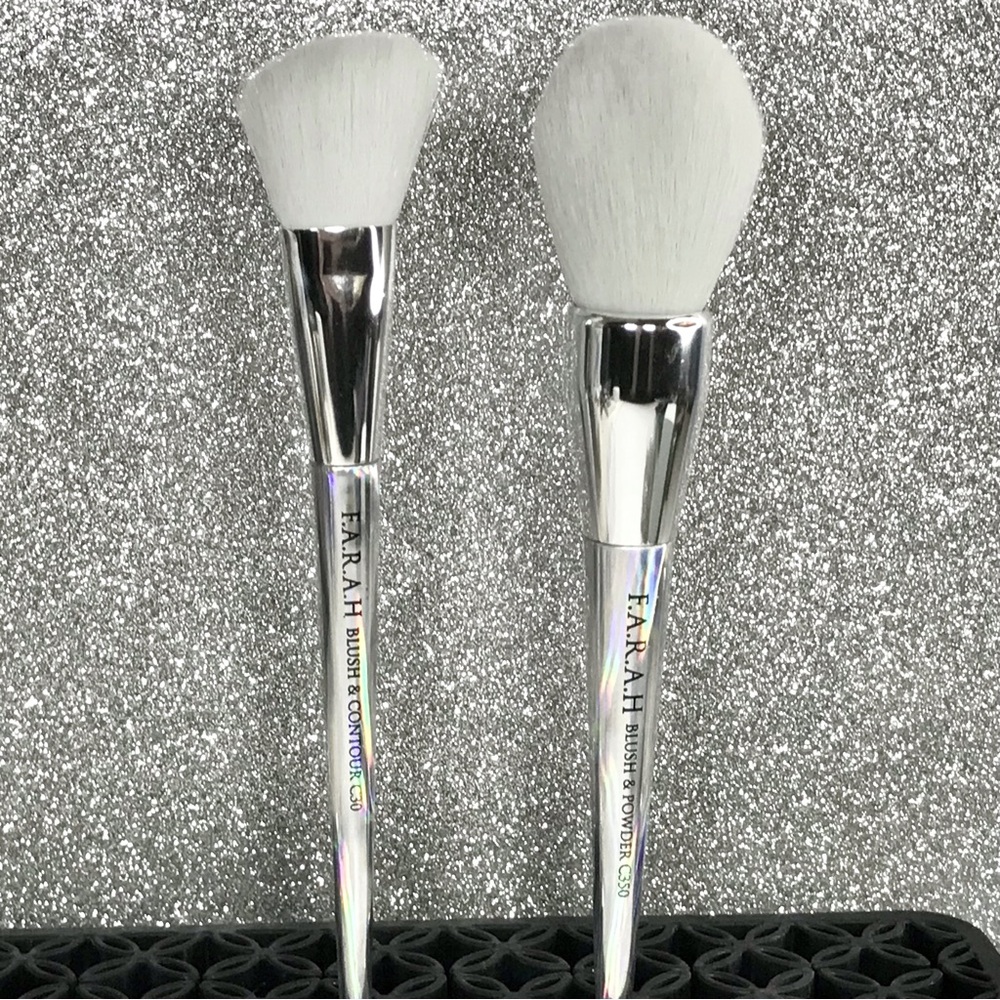 💜 2/$29! FARAH Luxury Holo Makeup Brush Set: Powder & Blush Brushes *BNIP